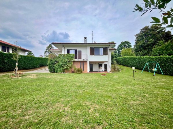 casa indipendente in vendita a Correzzana