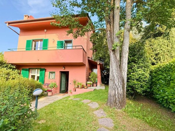 casa indipendente in vendita a Correzzana