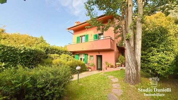 casa indipendente in vendita a Correzzana