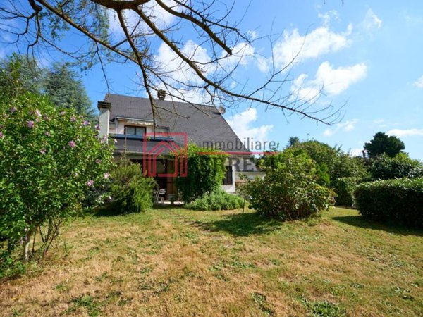 casa indipendente in vendita a Correzzana