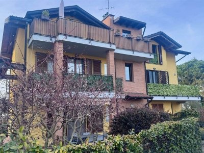 appartamento in vendita a Correzzana