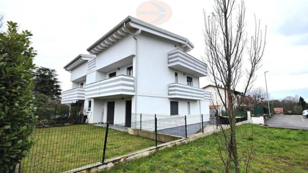 appartamento in vendita a Correzzana