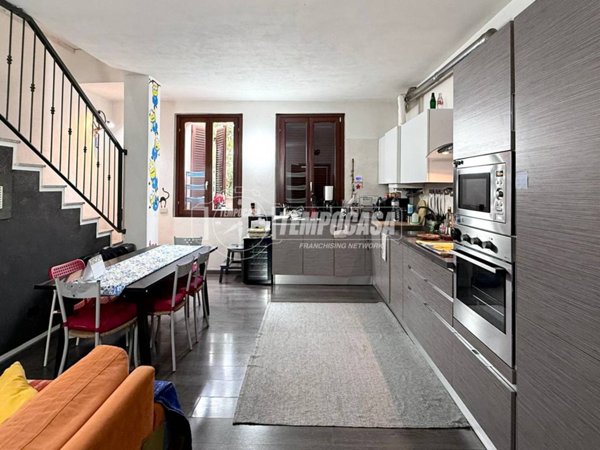 casa indipendente in vendita a Correzzana