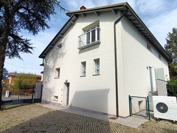 appartamento in vendita a Correzzana