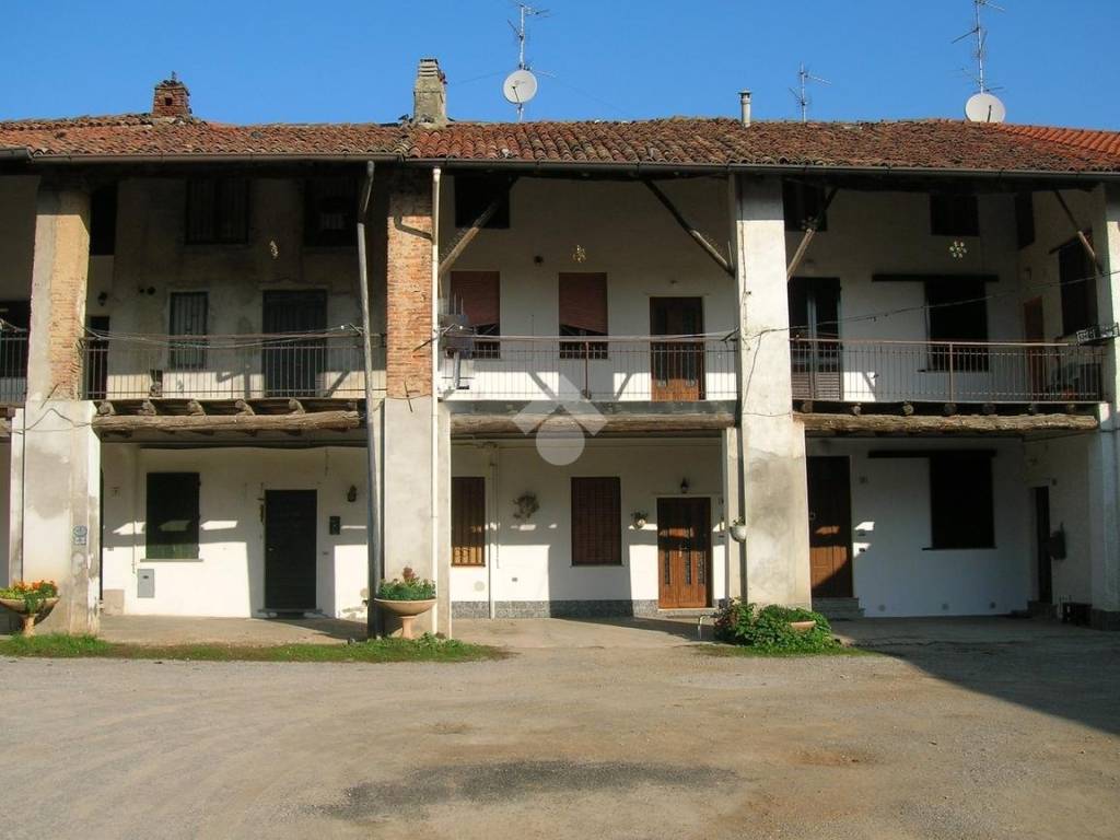appartamento in vendita a Correzzana
