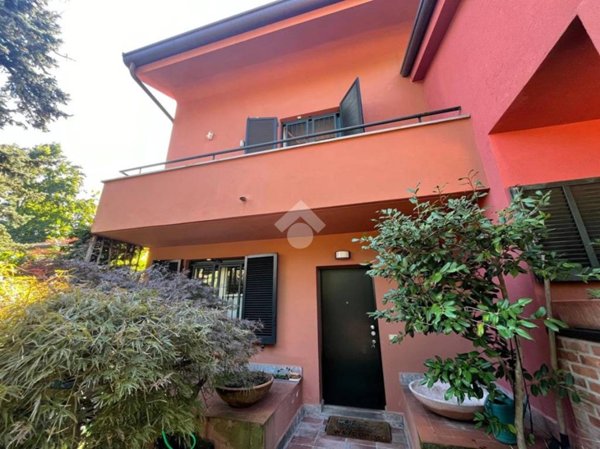 casa indipendente in vendita a Correzzana