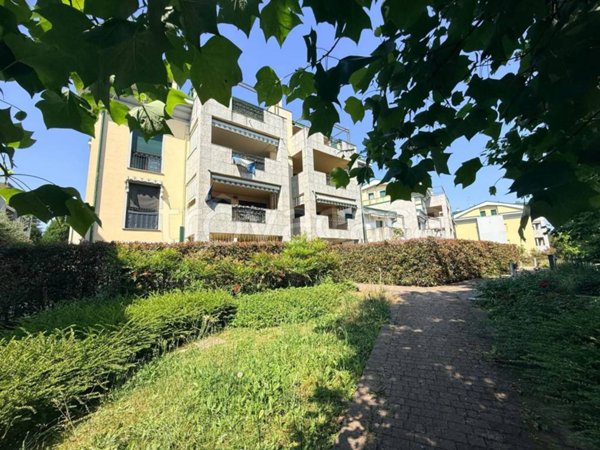 appartamento in vendita a Correzzana