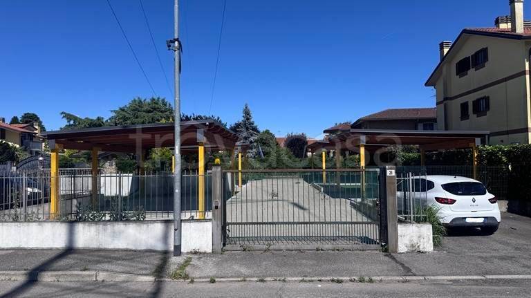 box auto in vendita a Correzzana