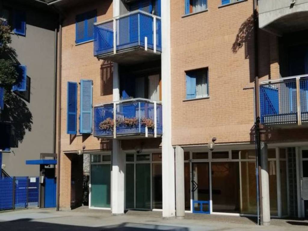 negozio in vendita a Desio