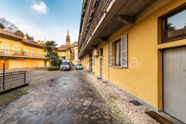 negozio in vendita a Desio