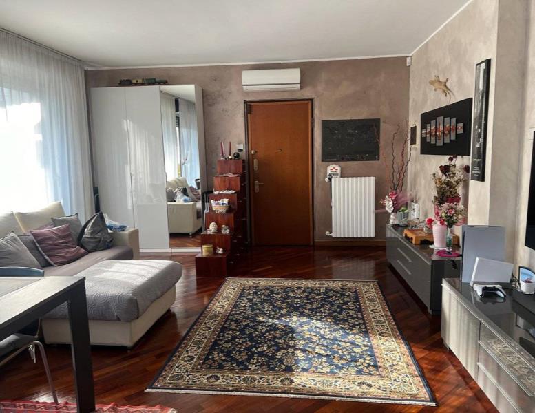 appartamento in vendita a Desio