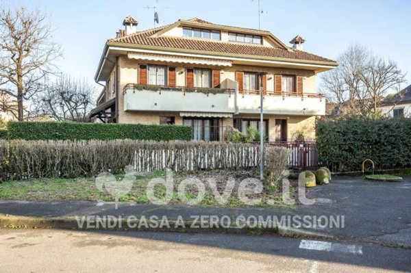 casa indipendente in vendita a Desio