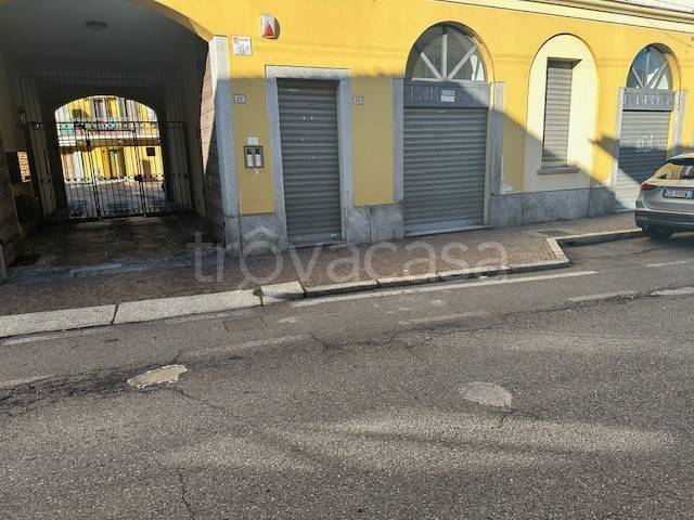 negozio in vendita a Desio