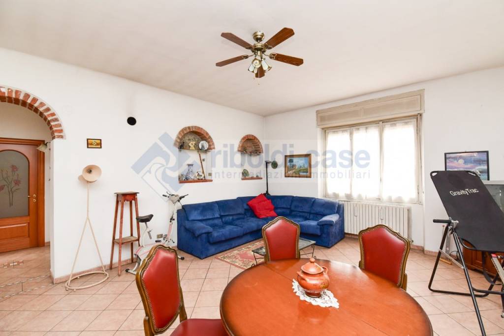 casa indipendente in vendita a Desio