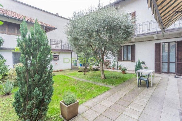 casa indipendente in vendita a Desio