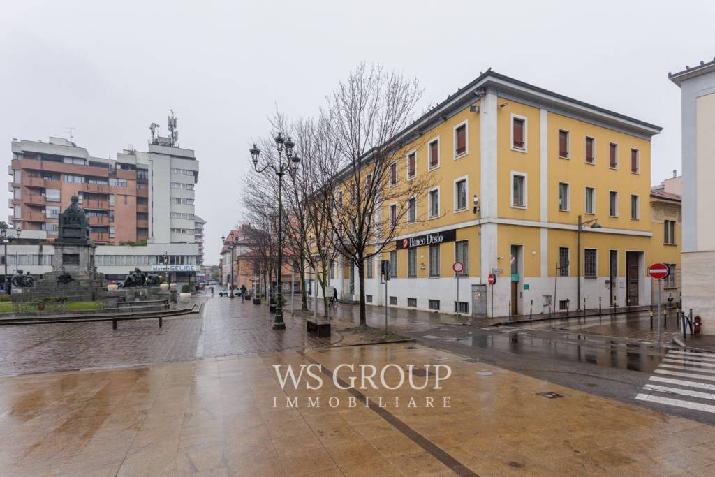 ufficio in vendita a Desio