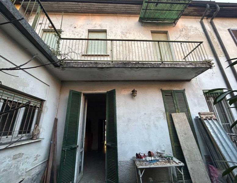 casa indipendente in vendita a Desio