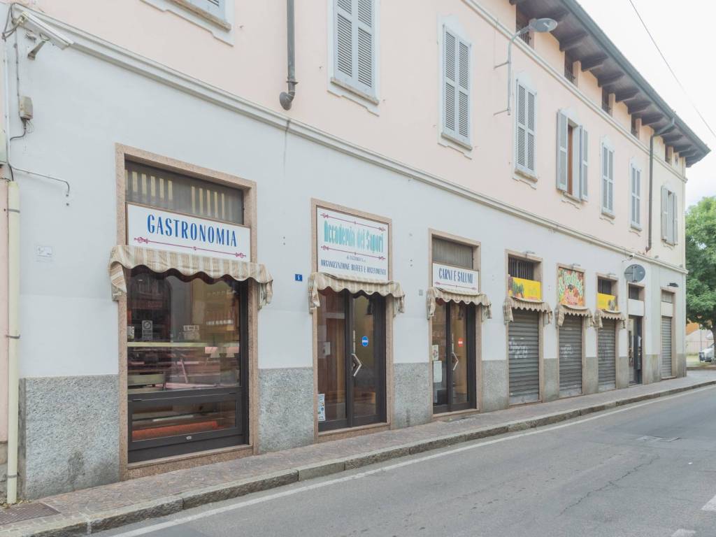 negozio in vendita a Desio