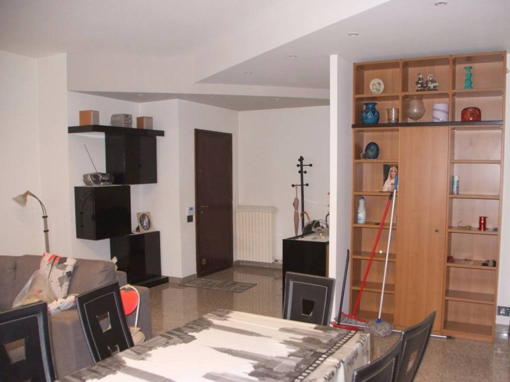 appartamento in vendita a Desio