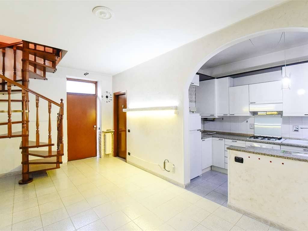 appartamento in vendita a Desio