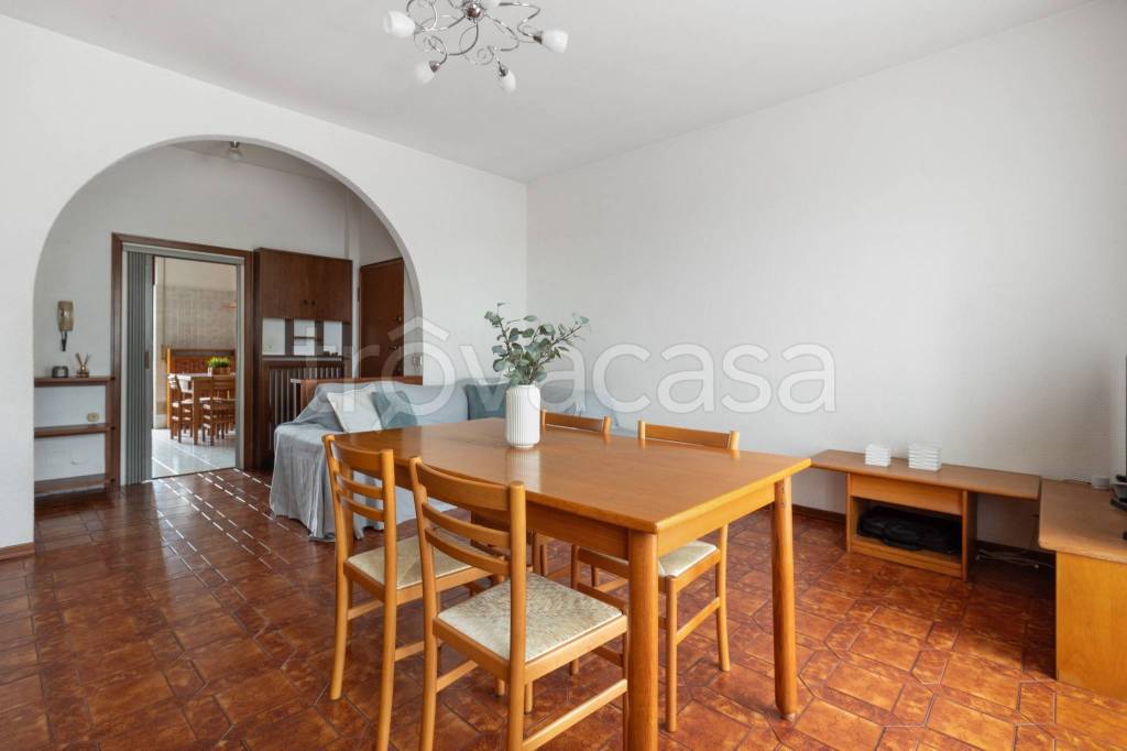 appartamento in vendita a Desio
