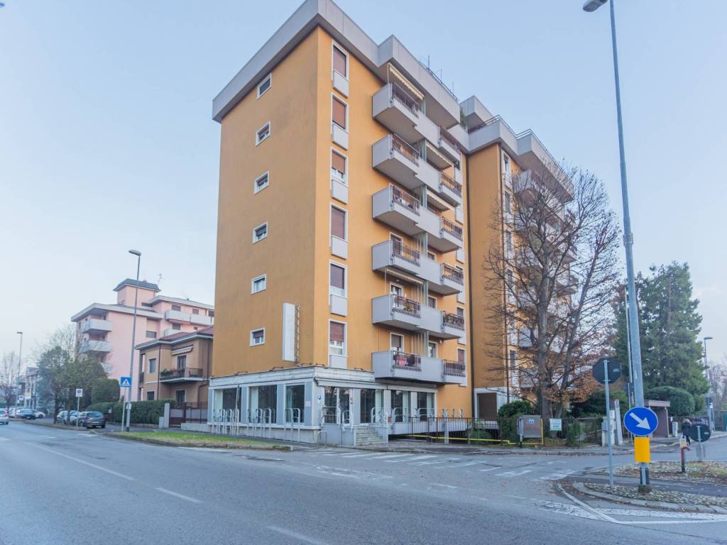 ufficio in vendita a Desio