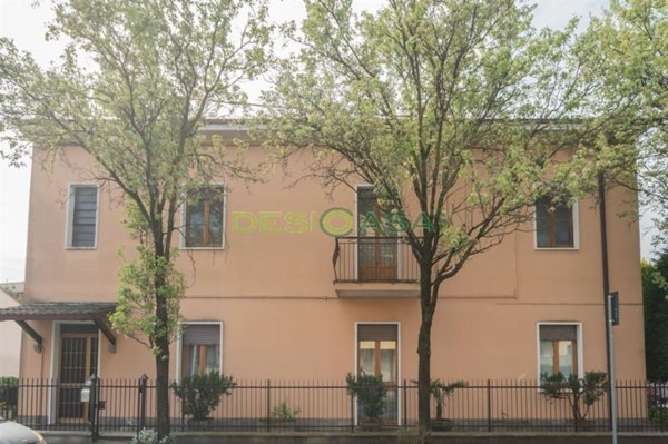 casa indipendente in vendita a Desio