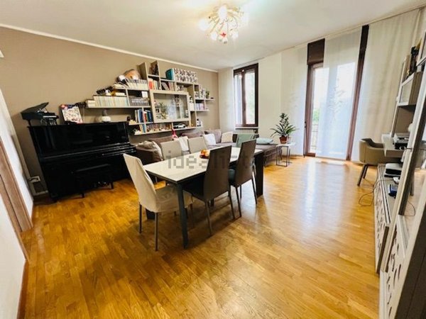 appartamento in vendita a Desio