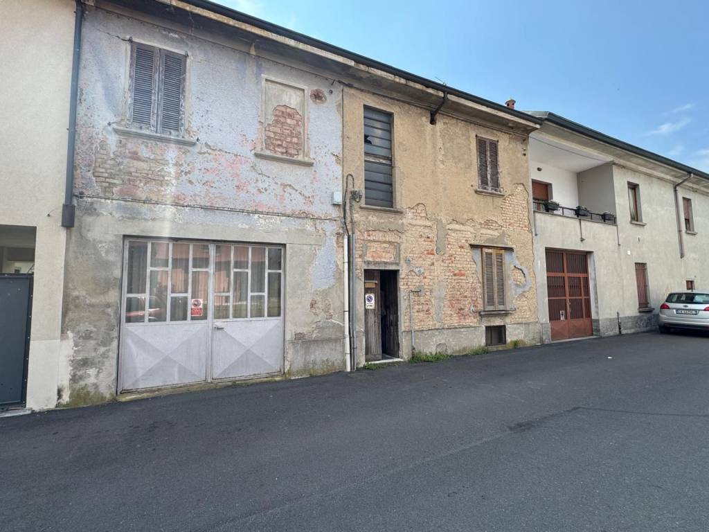 casa indipendente in vendita a Desio