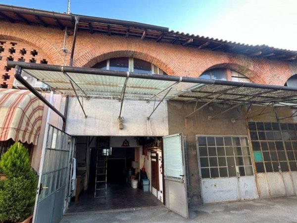 casa indipendente in vendita a Desio
