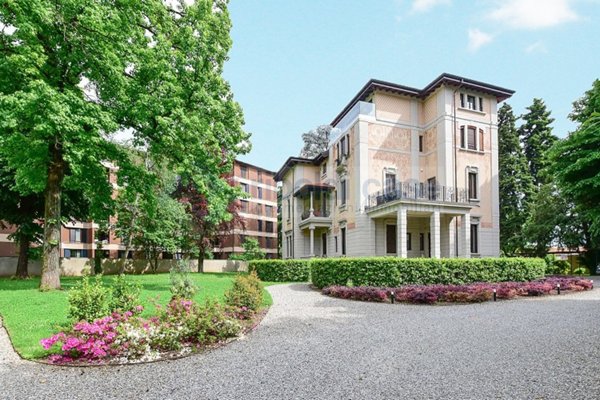 appartamento in vendita a Desio