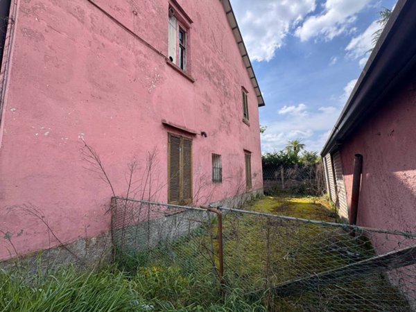 casa indipendente in vendita a Desio