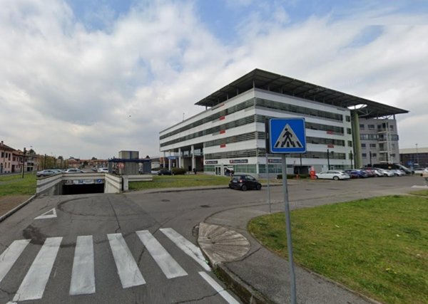 negozio in vendita a Desio