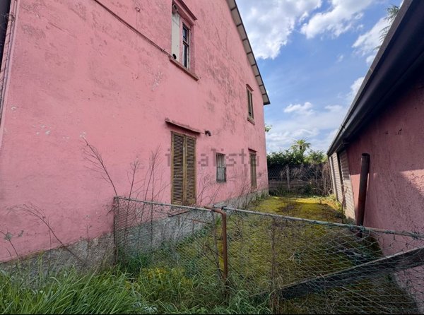 casa indipendente in vendita a Desio