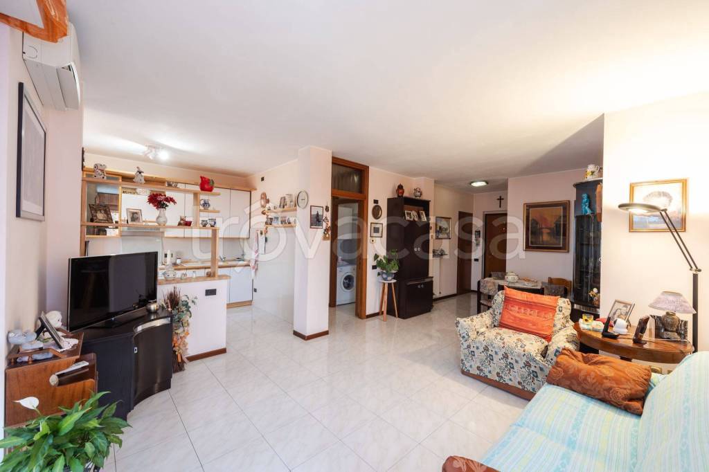 appartamento in vendita a Desio