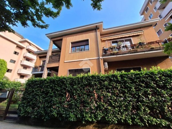 appartamento in vendita a Desio