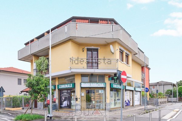casa indipendente in vendita a Desio