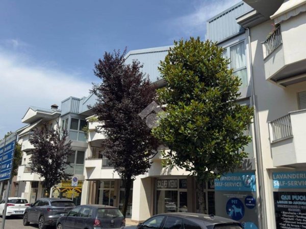 appartamento in vendita a Desio