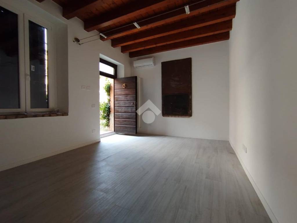 appartamento in vendita a Desio