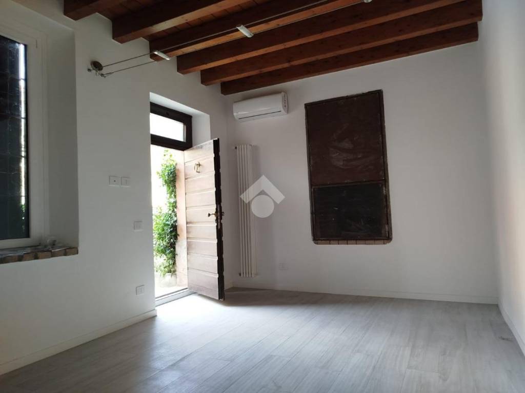 appartamento in vendita a Desio