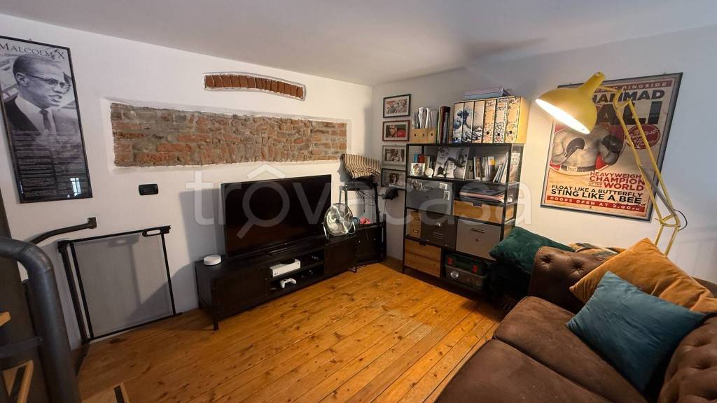 casa indipendente in vendita a Desio