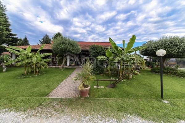 villa in vendita a Desio