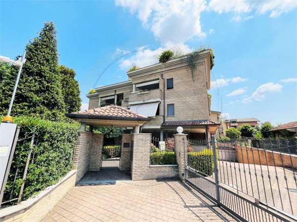 appartamento in vendita a Desio