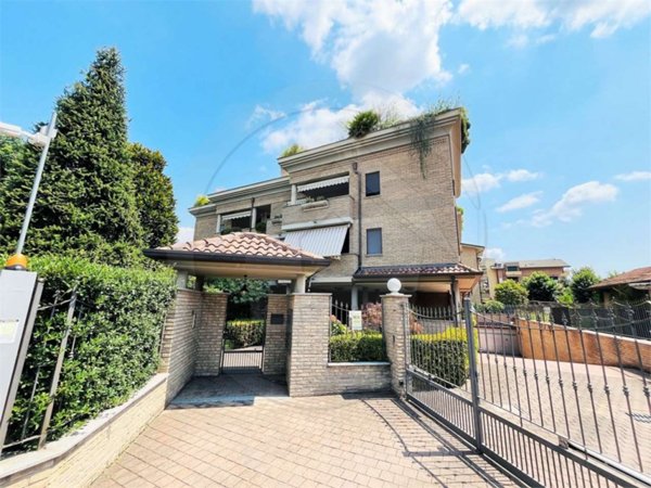 appartamento in vendita a Desio