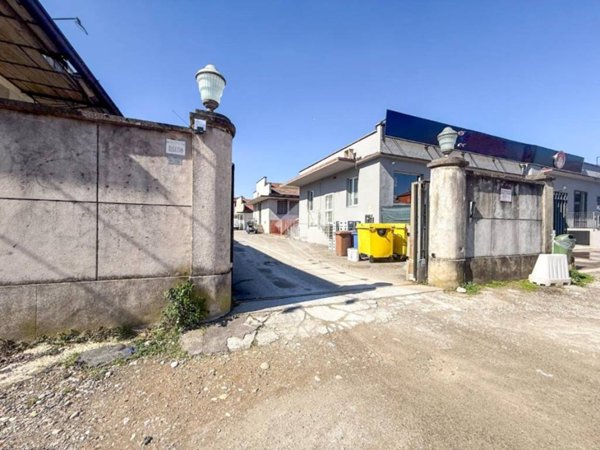negozio in vendita a Desio