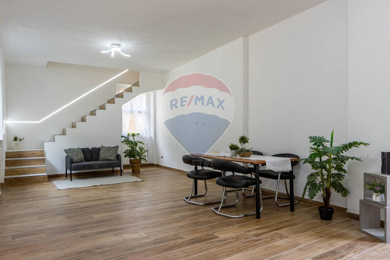 casa indipendente in vendita a Desio