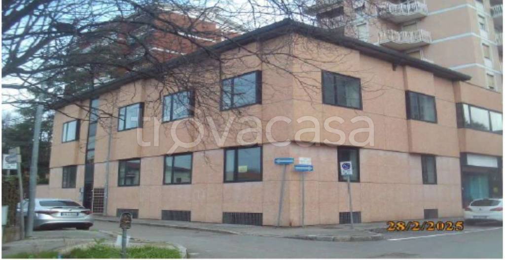 ufficio in vendita a Desio