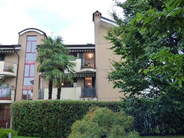 appartamento in vendita a Desio