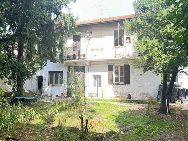casa indipendente in vendita a Desio