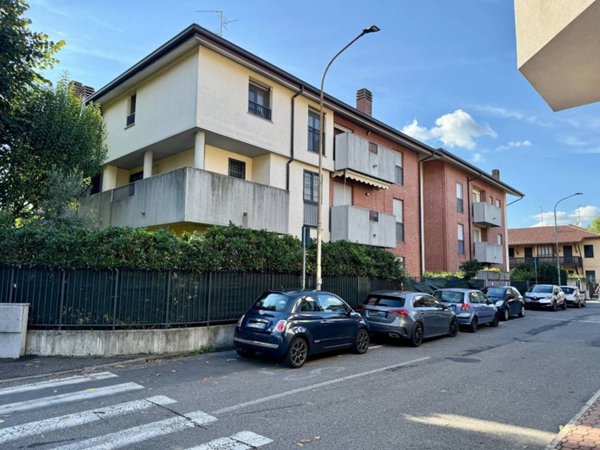 appartamento in vendita a Desio
